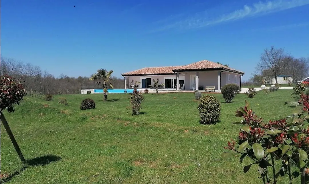 Villa Heaven Green Pazin Hırvatistan